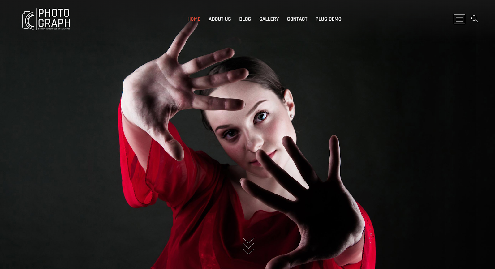 Motyw Photograph WordPress od razu oszałamia Cię dużym obrazem nagłówka strony głównej w wysokiej rozdzielczości.