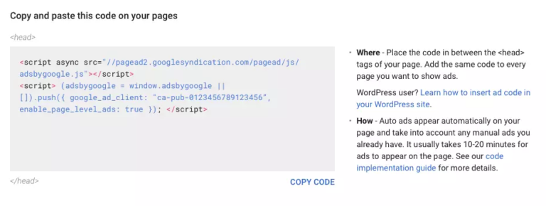 Ein Beispiel für den AdSense-Code für automatische Anzeigen.