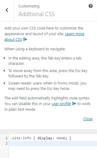追加されたフッターリンクを削除するコードを含む追加のCSSの画面。