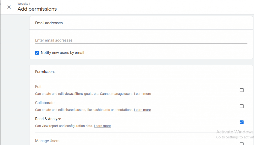 Analytics-Bereich zum Hinzufügen von Benutzern