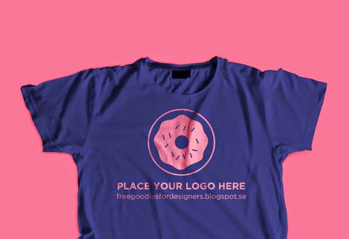 MOCKUP T-SHIRT Logo PSD GRATUITO