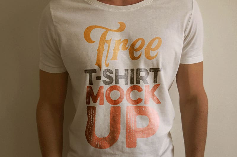 T-shirt fotorealistica Mockup PSD
