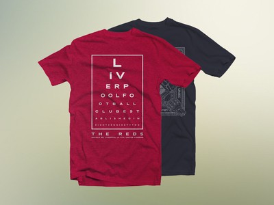 Mockup di t-shirt piegata