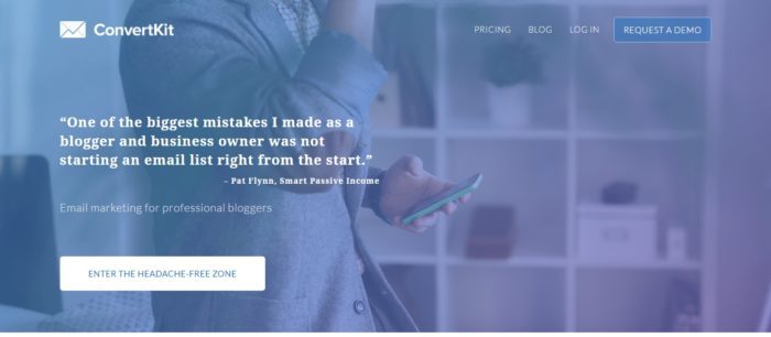 7-convertkit-email-marketing-pour-les-blogueurs-professionnels-clipular