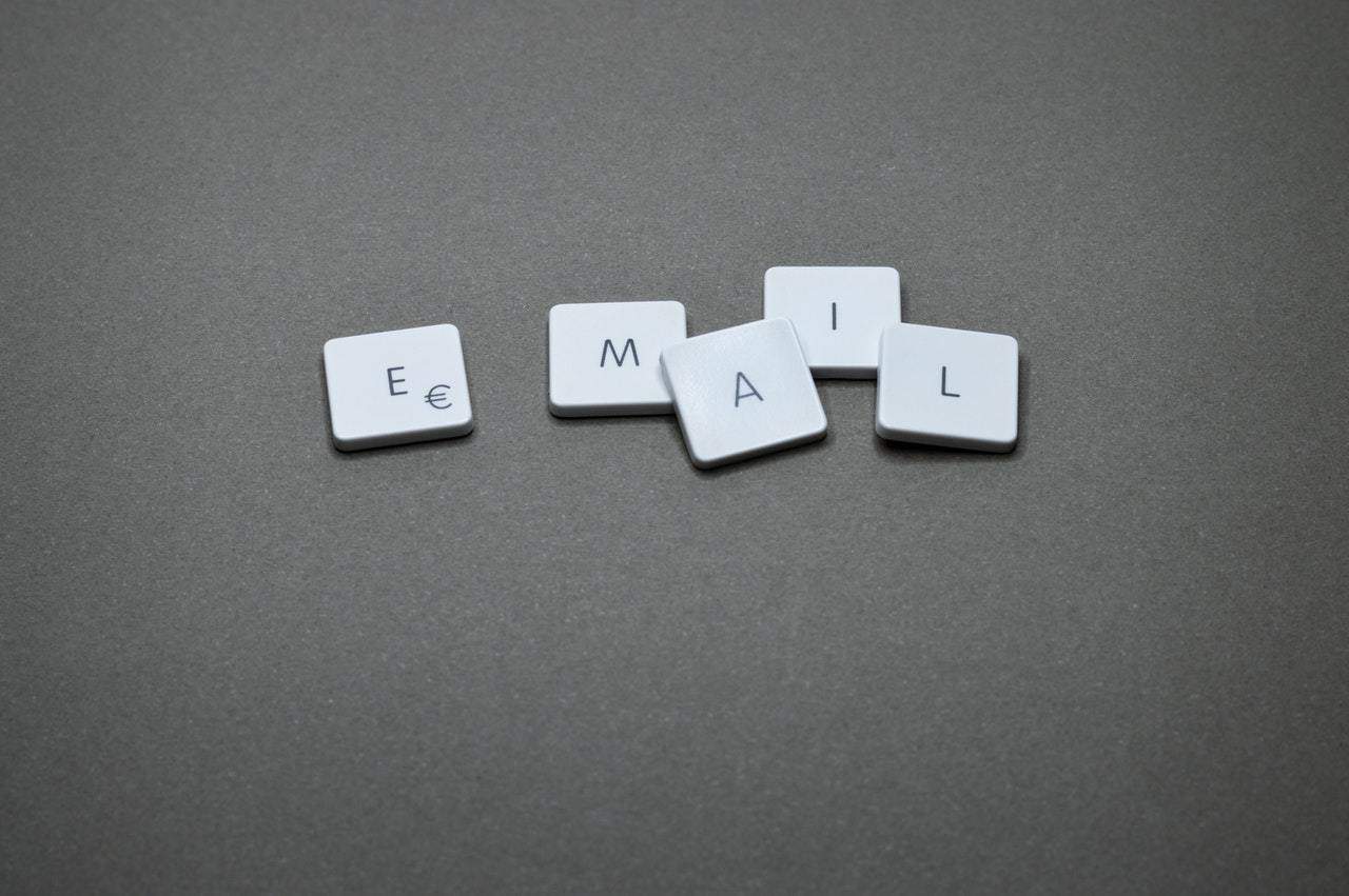 Word-E-Mail