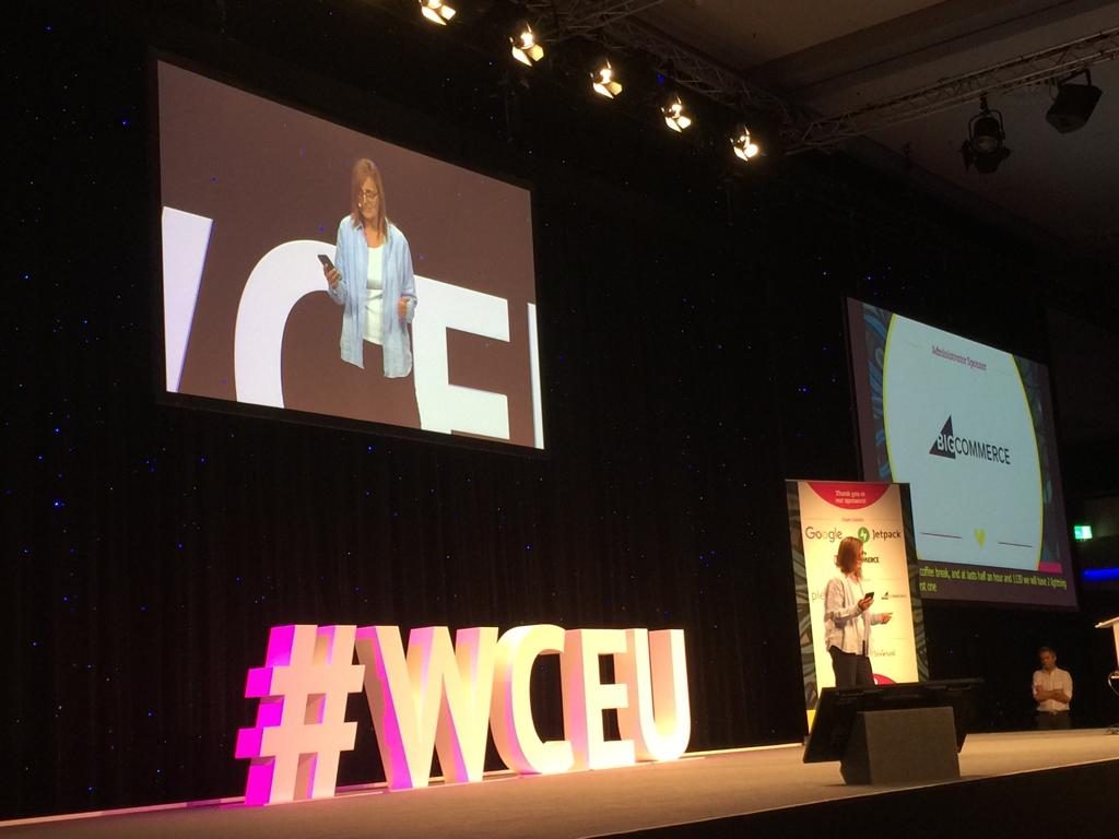 Ruth sebagai pembawa acara di WCEU2019