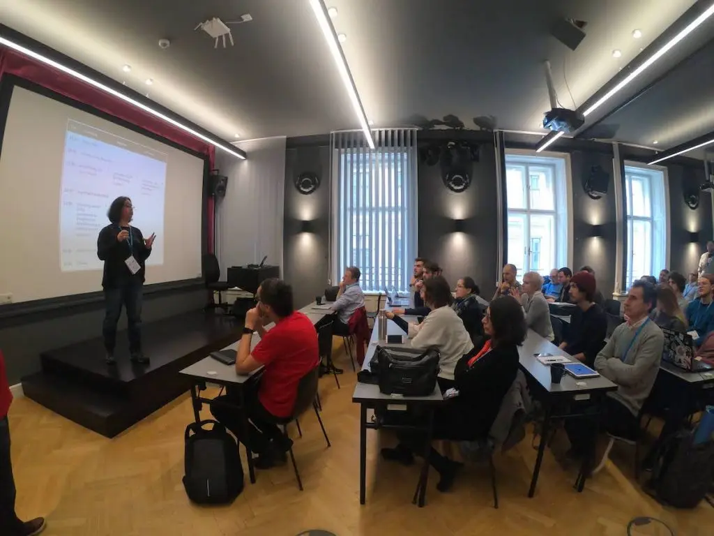 Estela Rueda la WordCamp Viena 2020 de Credit Jan Markuse