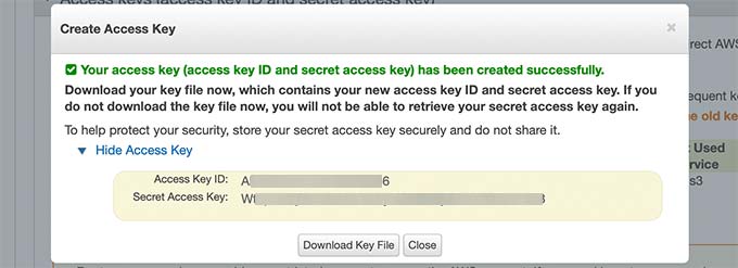 Copia tus claves de acceso Copy your access keys