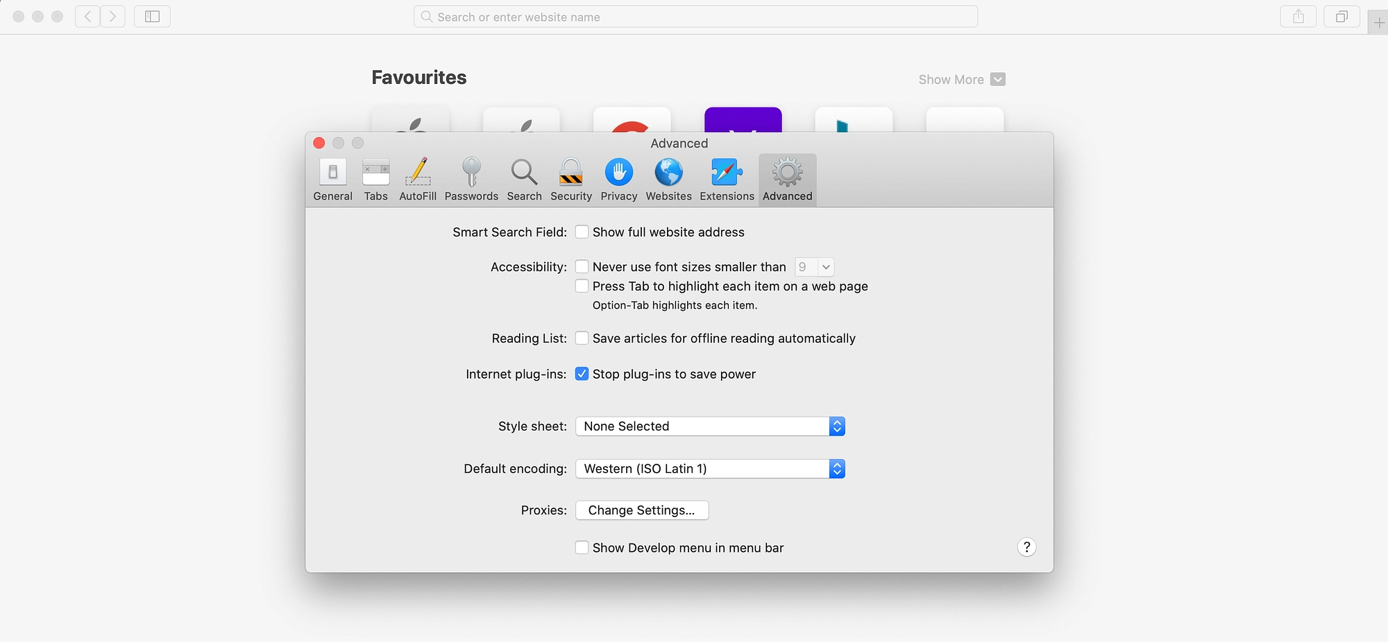 علامة التبويب Advanced في Apple Safari.