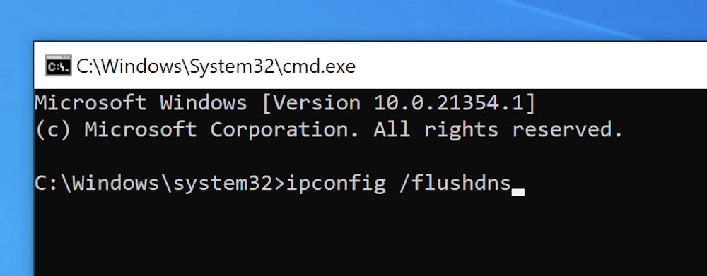 在 Windows 命令提示符中輸入命令以刷新 DNS 緩存。