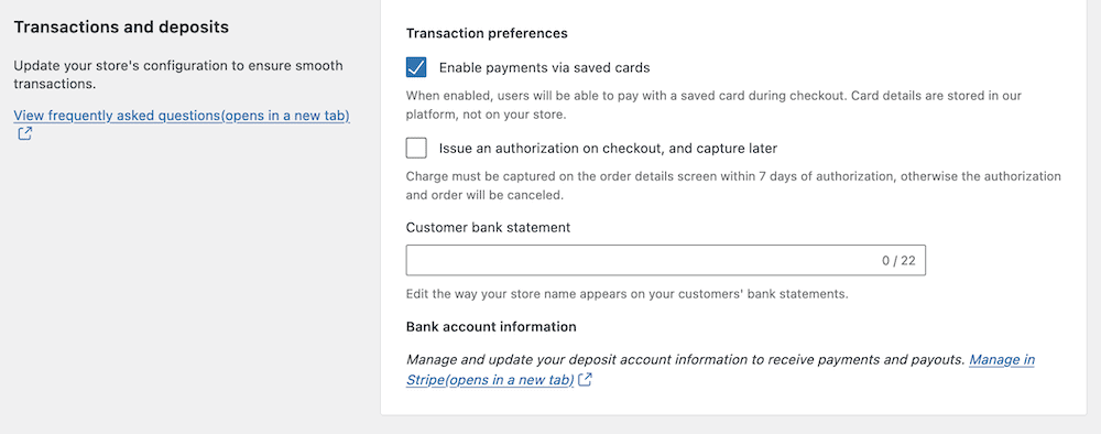 WooCommerce Payments의 거래 기본 설정 섹션에는 비즈니스 이름을 입력하는 필드와 저장된 카드를 통해 결제할 수 있는 확인란이 표시되고 카드 캡처가 지연됩니다.