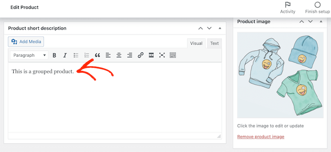 Digitando una breve descrizione del prodotto WooCommerce Typing out a WooCommerce short product description