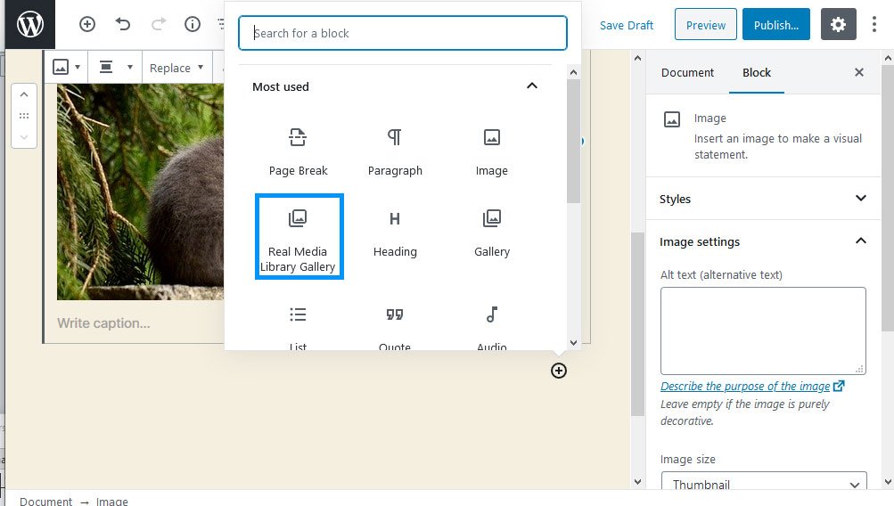 실제 미디어 라이브러리 업로드 갤러리