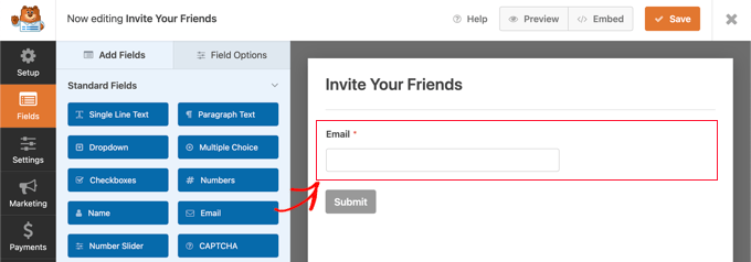 将电子邮件字段拖到空白表单上 Drag an Email Field Onto the Blank Form