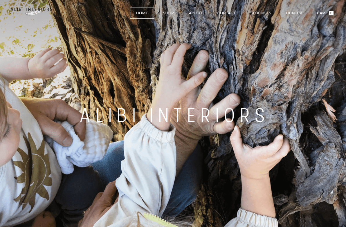 Alibi Interiors は、環境に配慮した企業の素晴らしい Weebly Web サイトの例です。