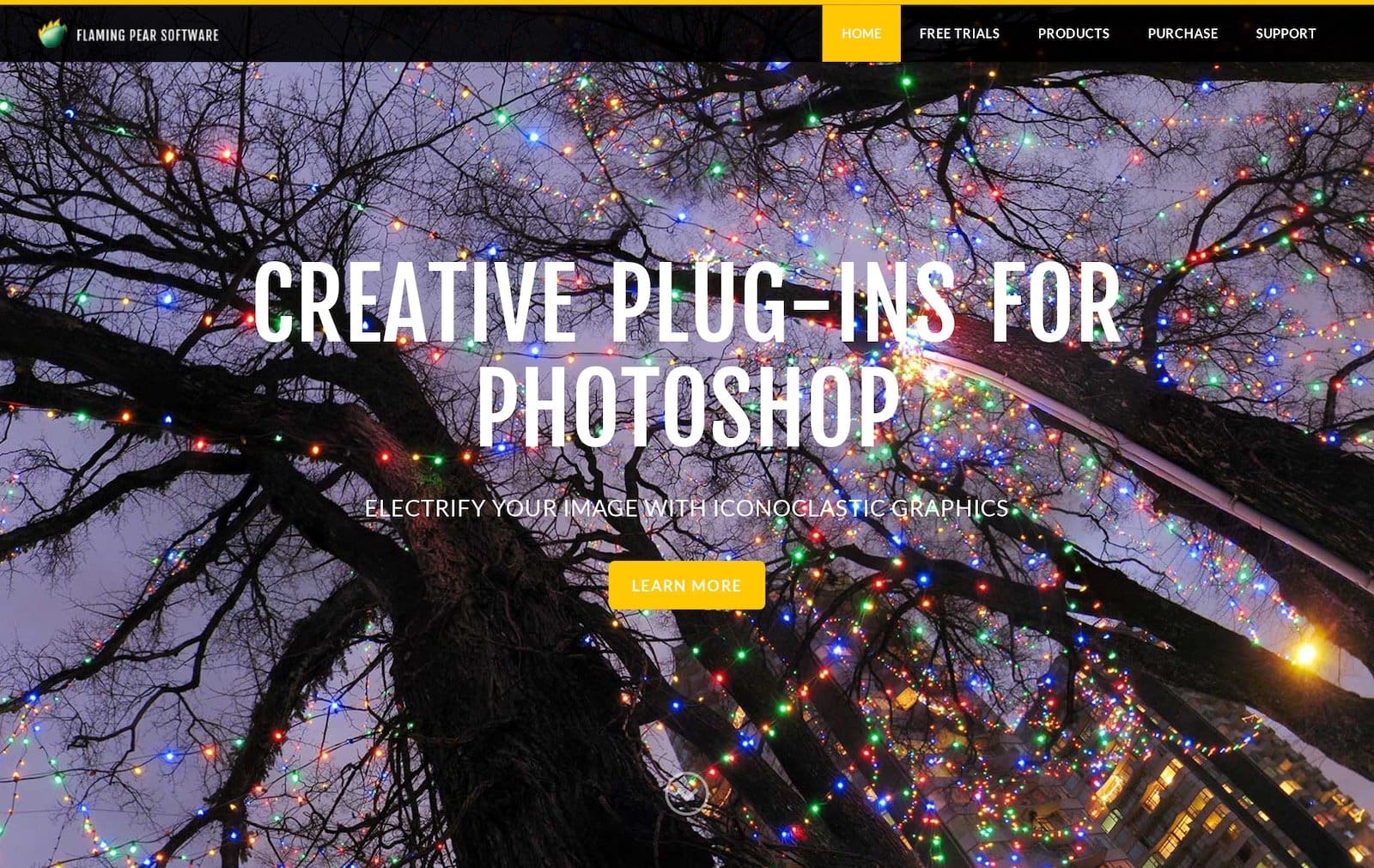 Flaming Pear Software は、グラフィック デザイン会社にとって最高の Weebly Web サイトの例の 1 つです。