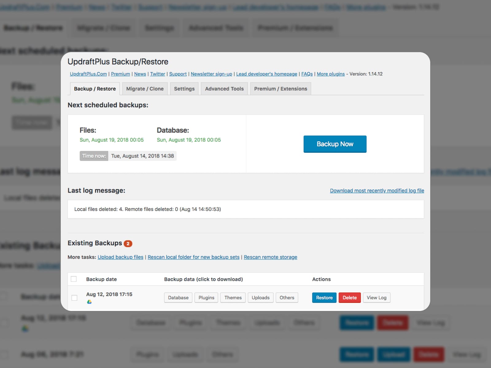 Kolase menu pencadangan dan pemulihan plugin pencadangan UprdaftPlus WordPress.