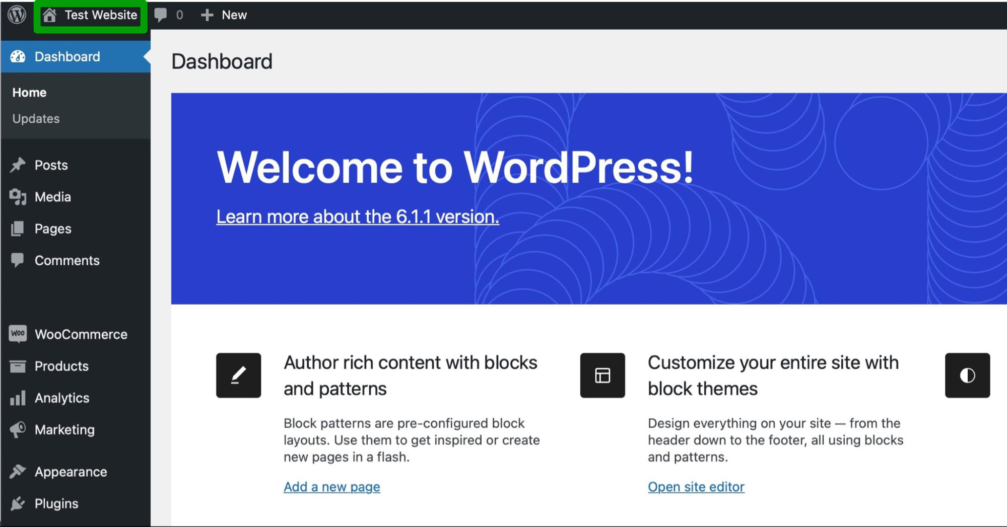 ชื่อเว็บไซต์ในวงกลมสีเขียวที่ด้านบนของแดชบอร์ด WordPress
