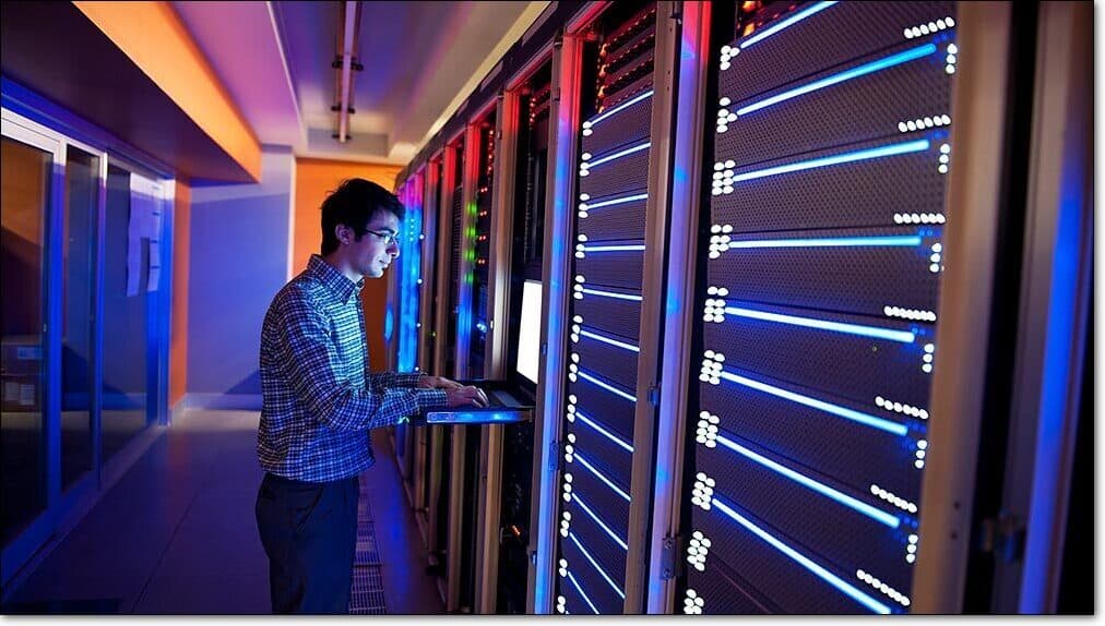 Bir web sunucusunun rolü