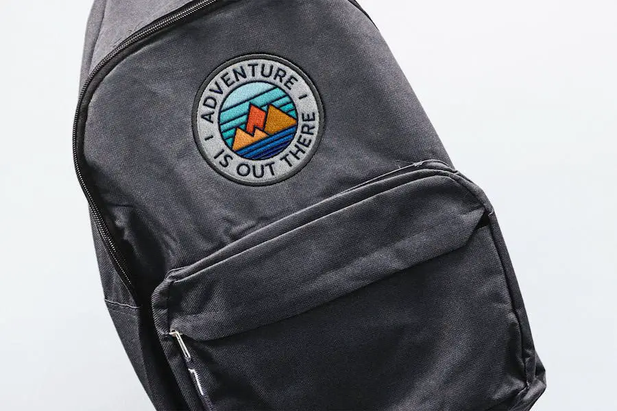 Adegan Mockup Patch Ransel -