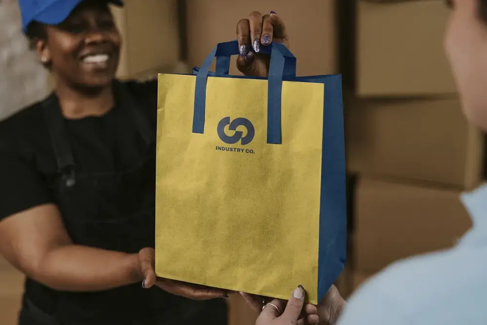 Maket tas belanja kertas, kemasan produk psd -