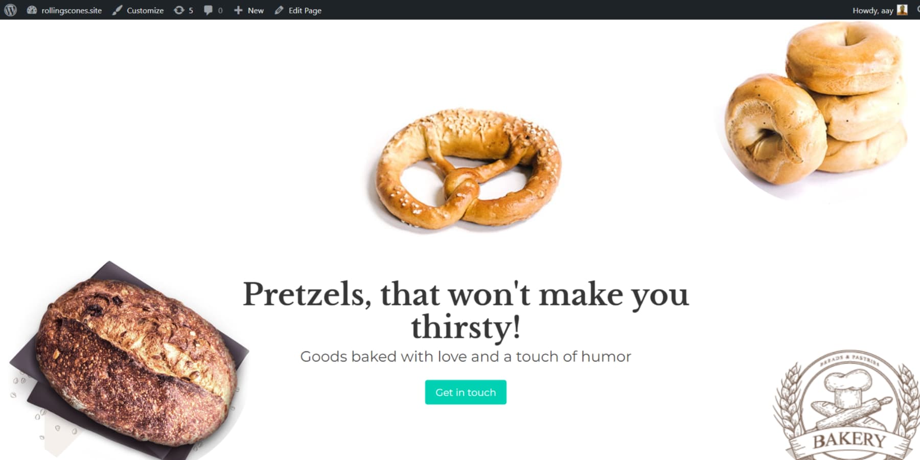 WordPress 편집기에 붙여넣은 ChatGPT의 생성된 웹사이트 코드 미리보기 스크린샷과 WordPress 미디어 라이브러리에 업로드된 이미지 링크로 대체된 이미지