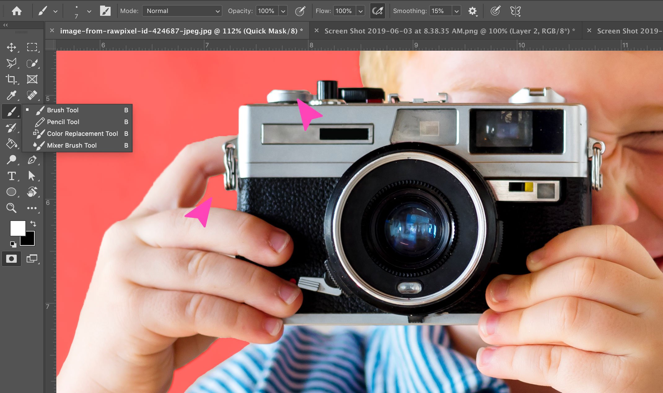 ブラシツールで選択範囲を調整します