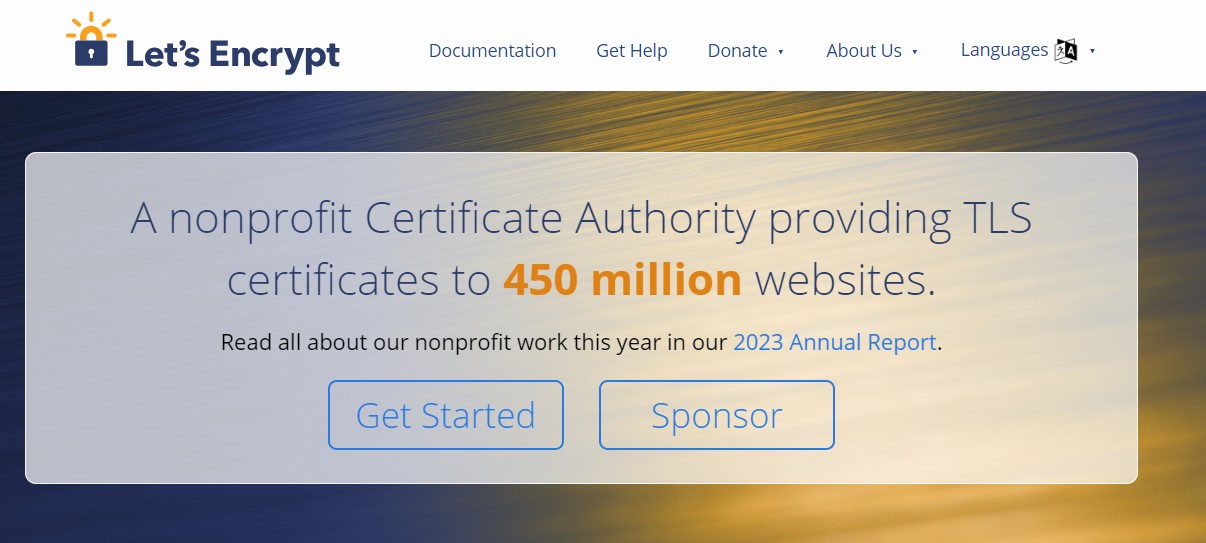 Secțiunea Erou a paginii web Let's Encrypt cu titlu, paragraf, precum și îndemnuri „Începeți” și „Sponsorizați”.