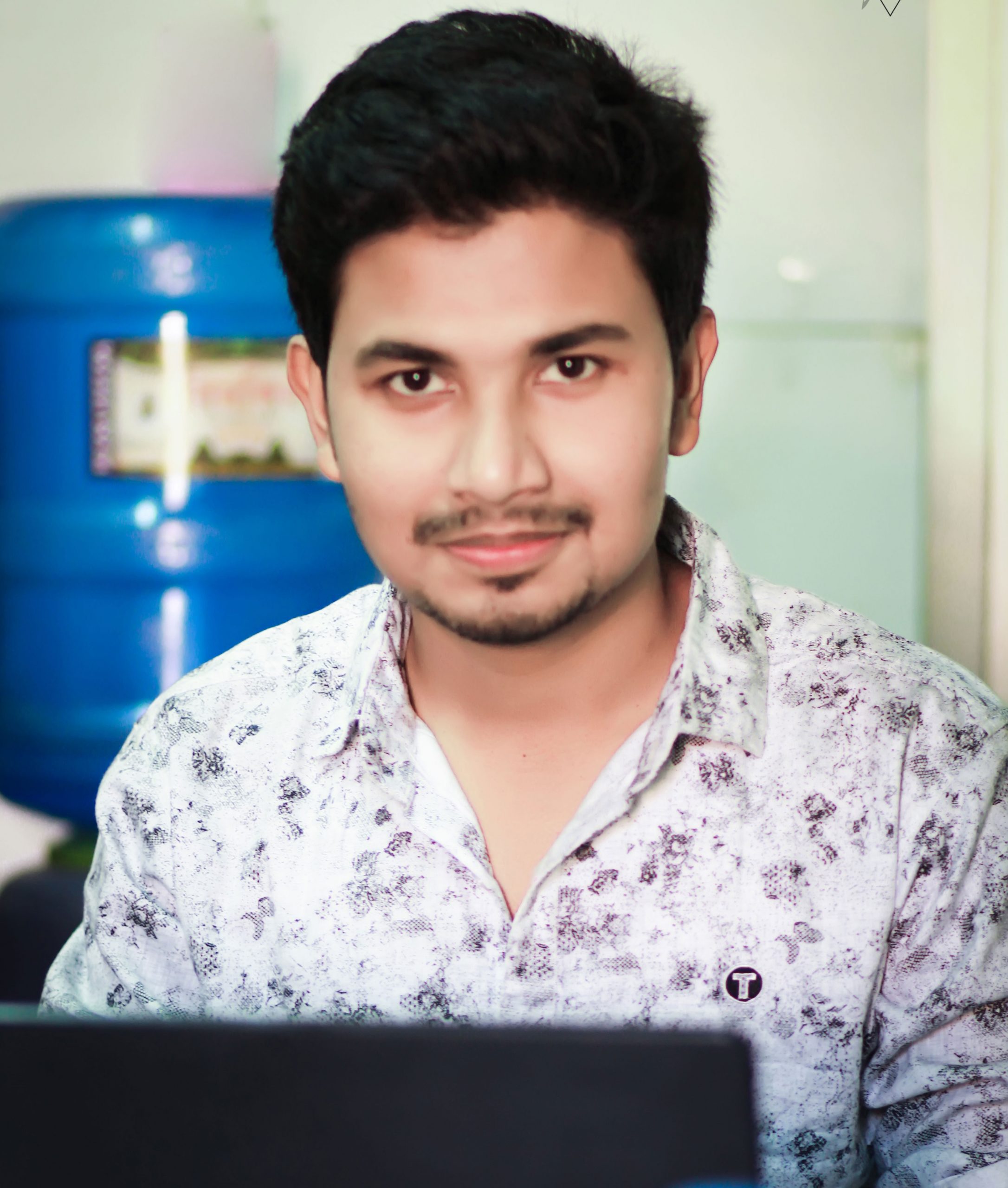 Delower、Diviバングラデシュ