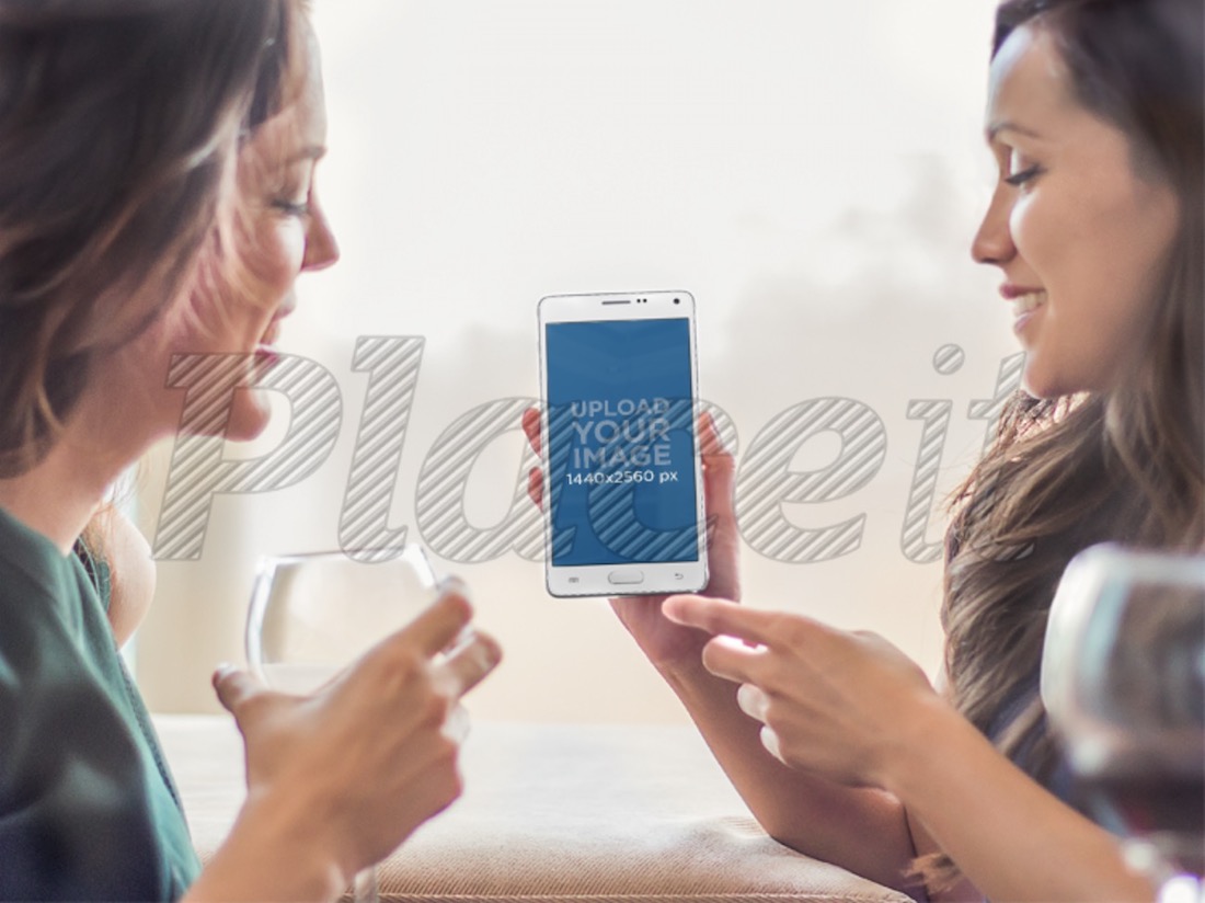 filles suspendues avec samsung galaxy note 4