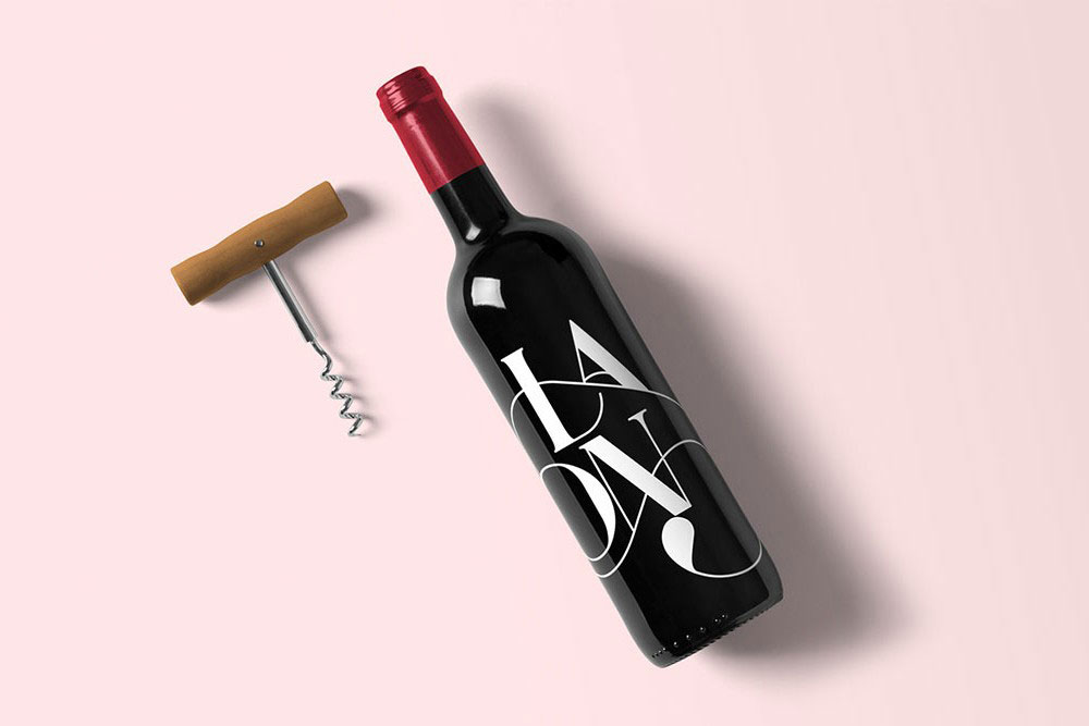 mockup di bottiglie di vino