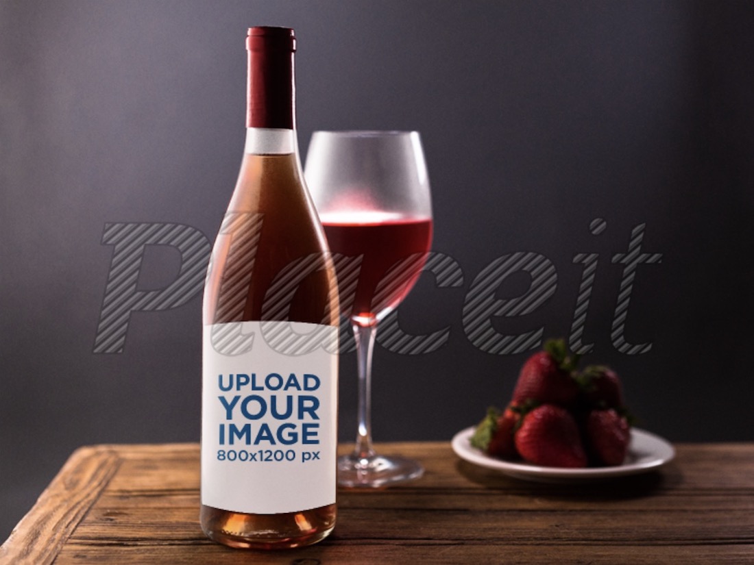 modello di modello di bottiglia di vino rosato