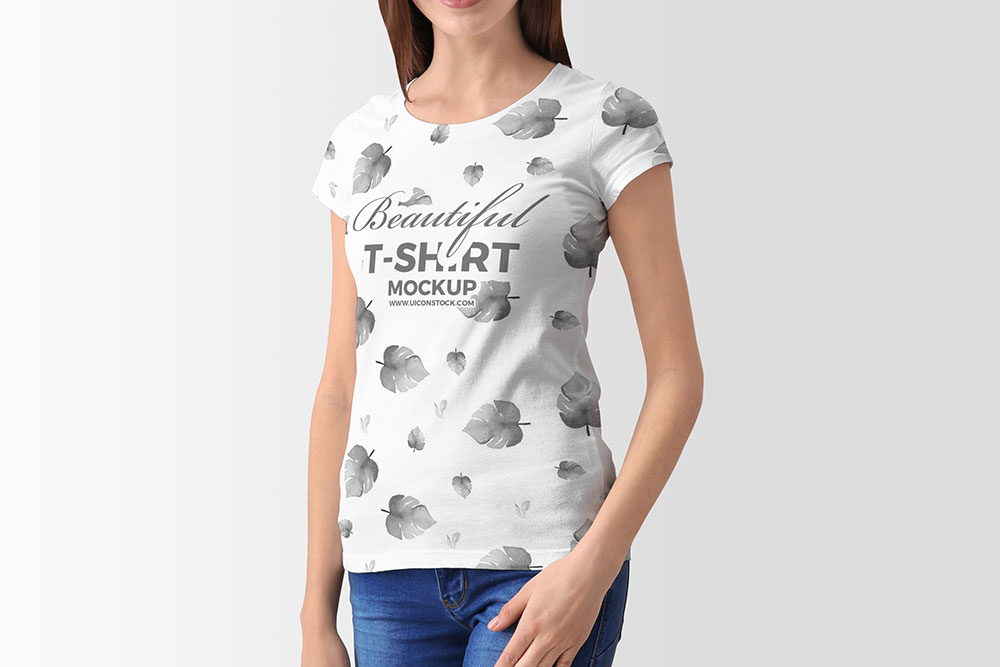 白いTシャツのモックアップ
