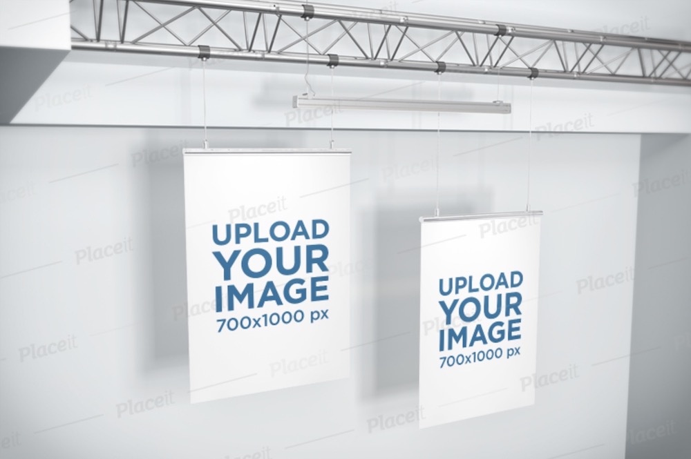 mockup di due poster appesi a una cornice del soffitto