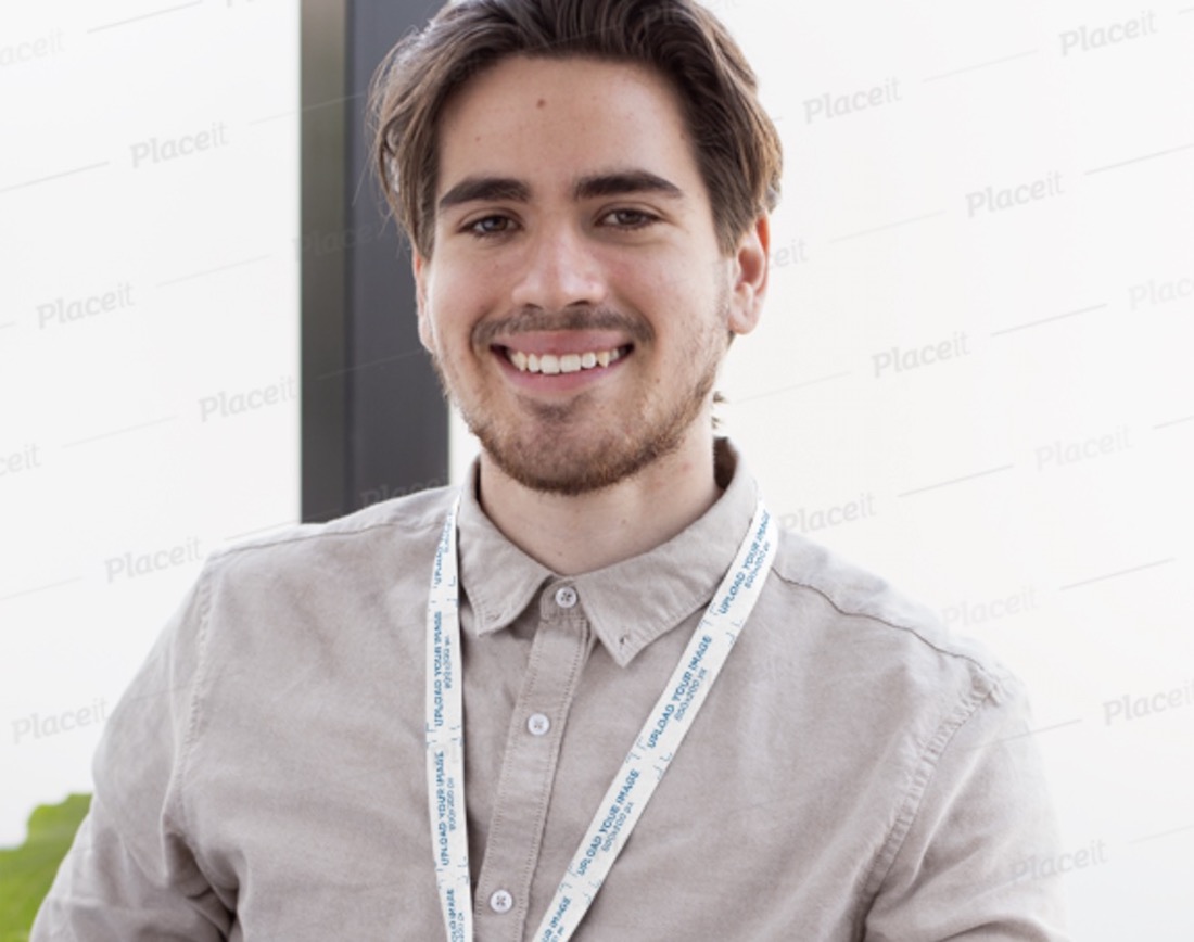 mockup di cordino con un uomo barbuto