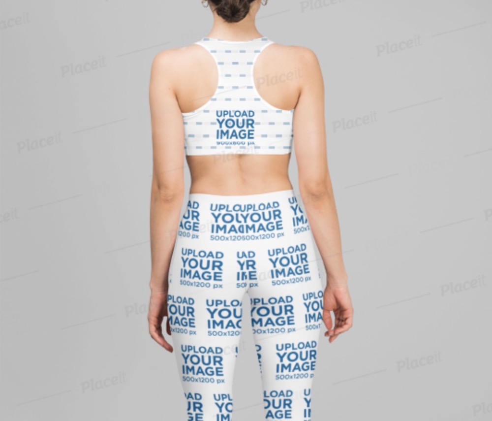 vista posteriore di una donna che indossa un reggiseno sportivo e leggings