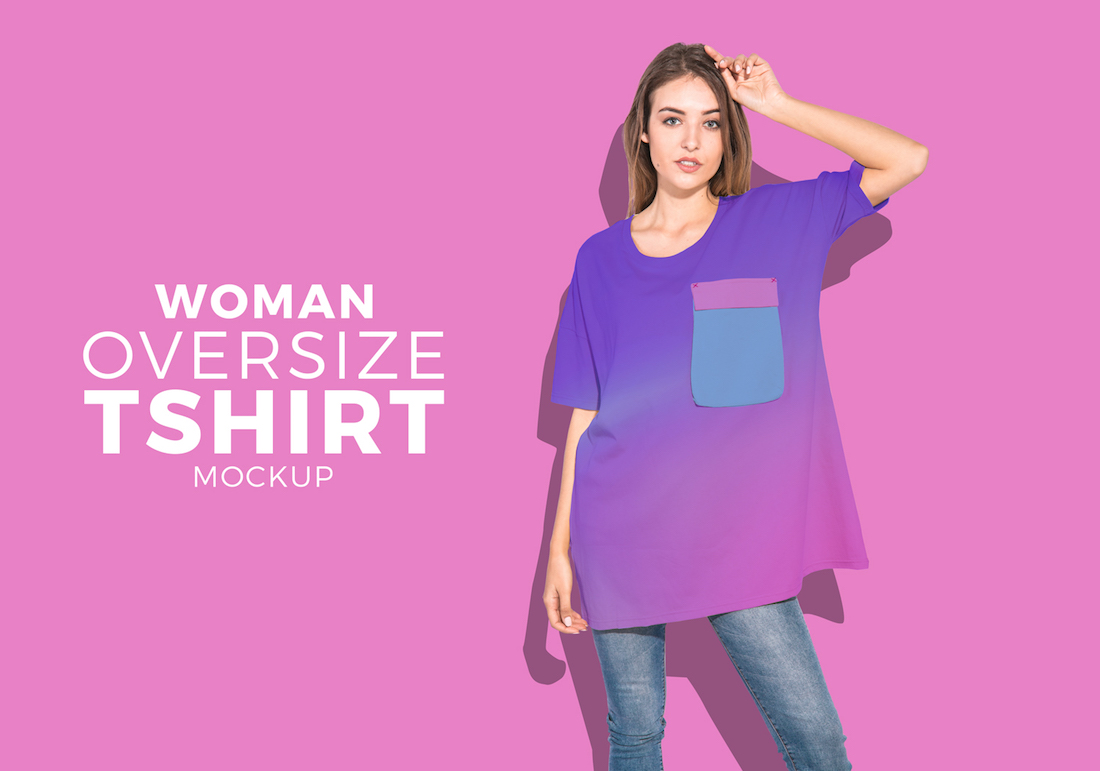 kostenloses Frau übergroßes T-Shirt Mockup