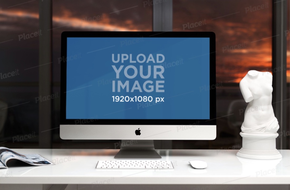 Maquete do imac com uma mesa de escritório branca e uma escultura